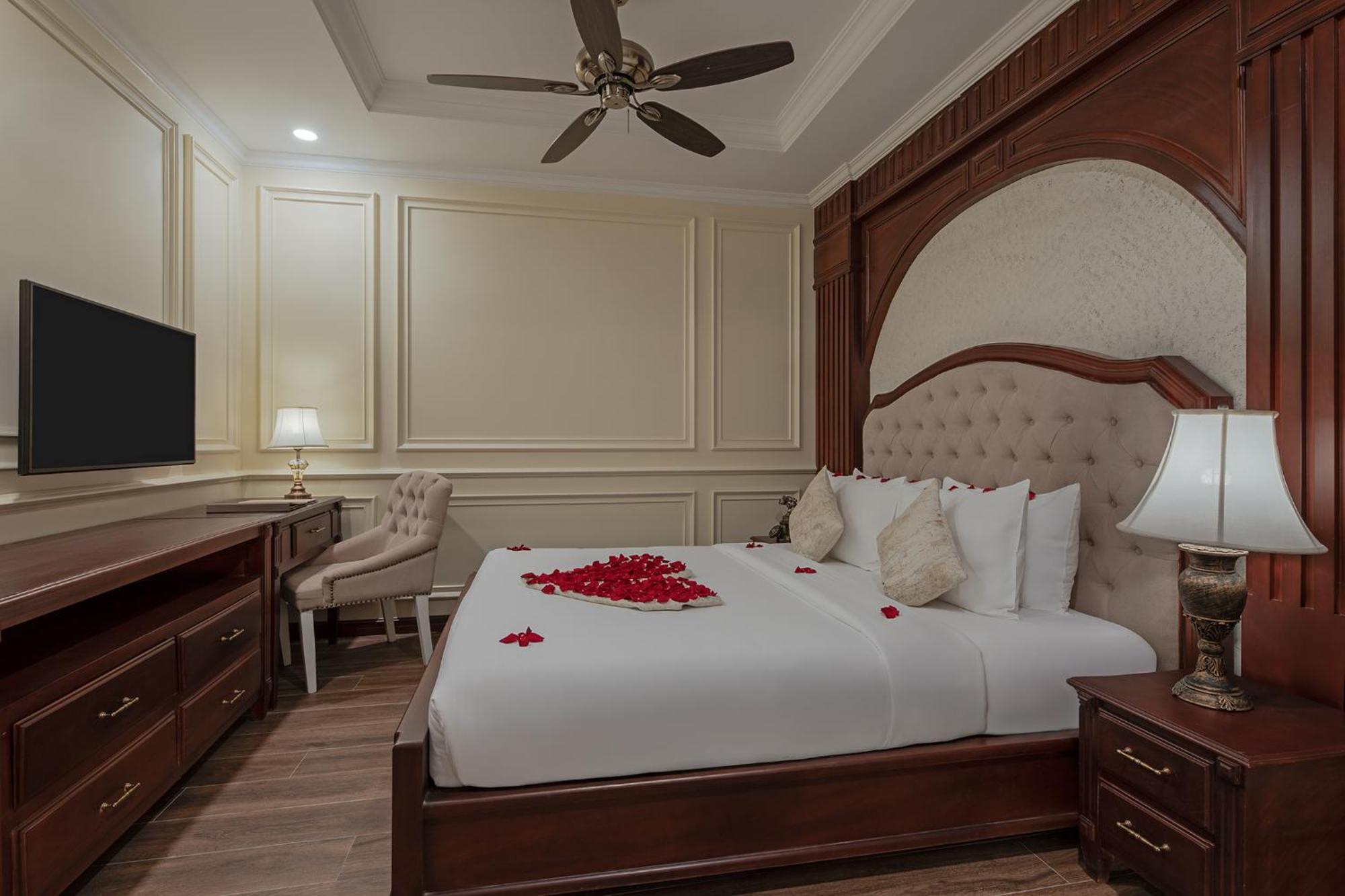 Anik Palace Hotel Phnom Penh Dış mekan fotoğraf